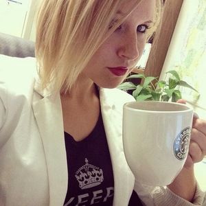 Meet your Posher, Jenia